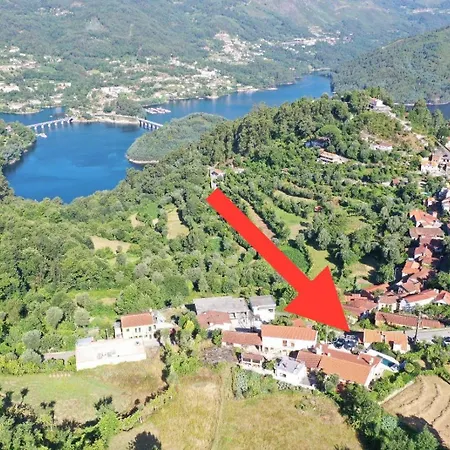 Hébergement de vacances Casa Da Lage - Piscina Sazonal - Lareiras - Vistas Rio - Gerês
