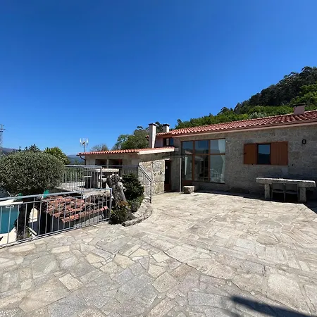 Hébergement de vacances Casa Da Lage - Piscina Sazonal - Lareiras - Vistas Rio - Gerês