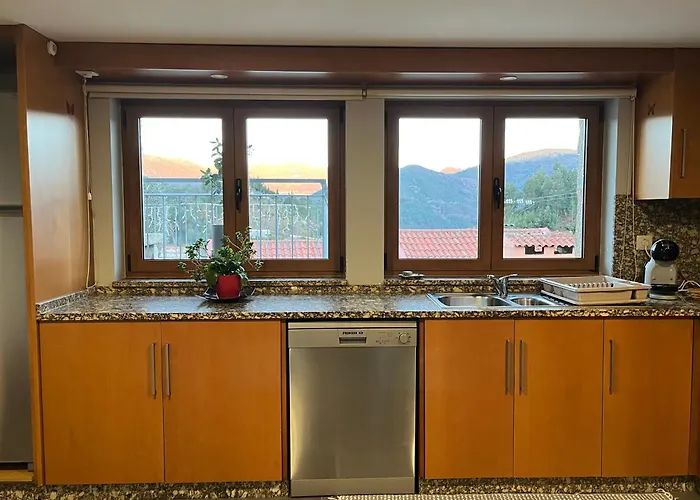 招待所 Casa Da Lage - Piscina Privada A Partir De 1 Abril - Vistas Rio - 