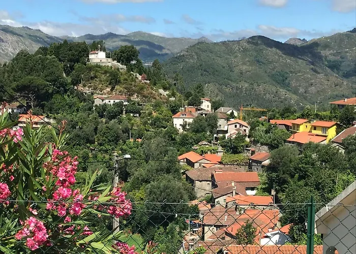 Casa Da Lage - Piscina Privada - Vistas Rio - Maison d'hôtes